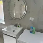 Just Renovated In The Center Lejlighed *