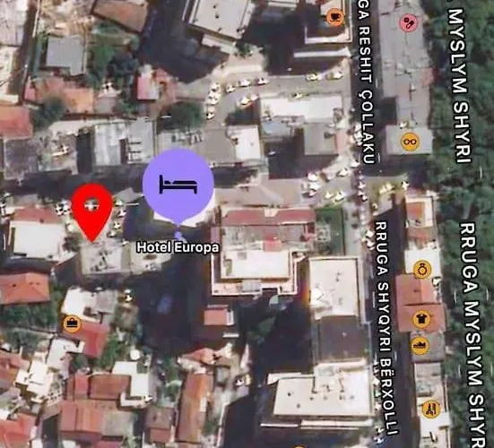Just Renovated In The Center Τίρανα
